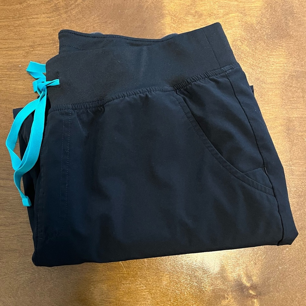 FIGS BLACK SCRUB PANT WITH TEAL DRAWSTRING | JOGGER STYLE | SIZE LARGE PETITE